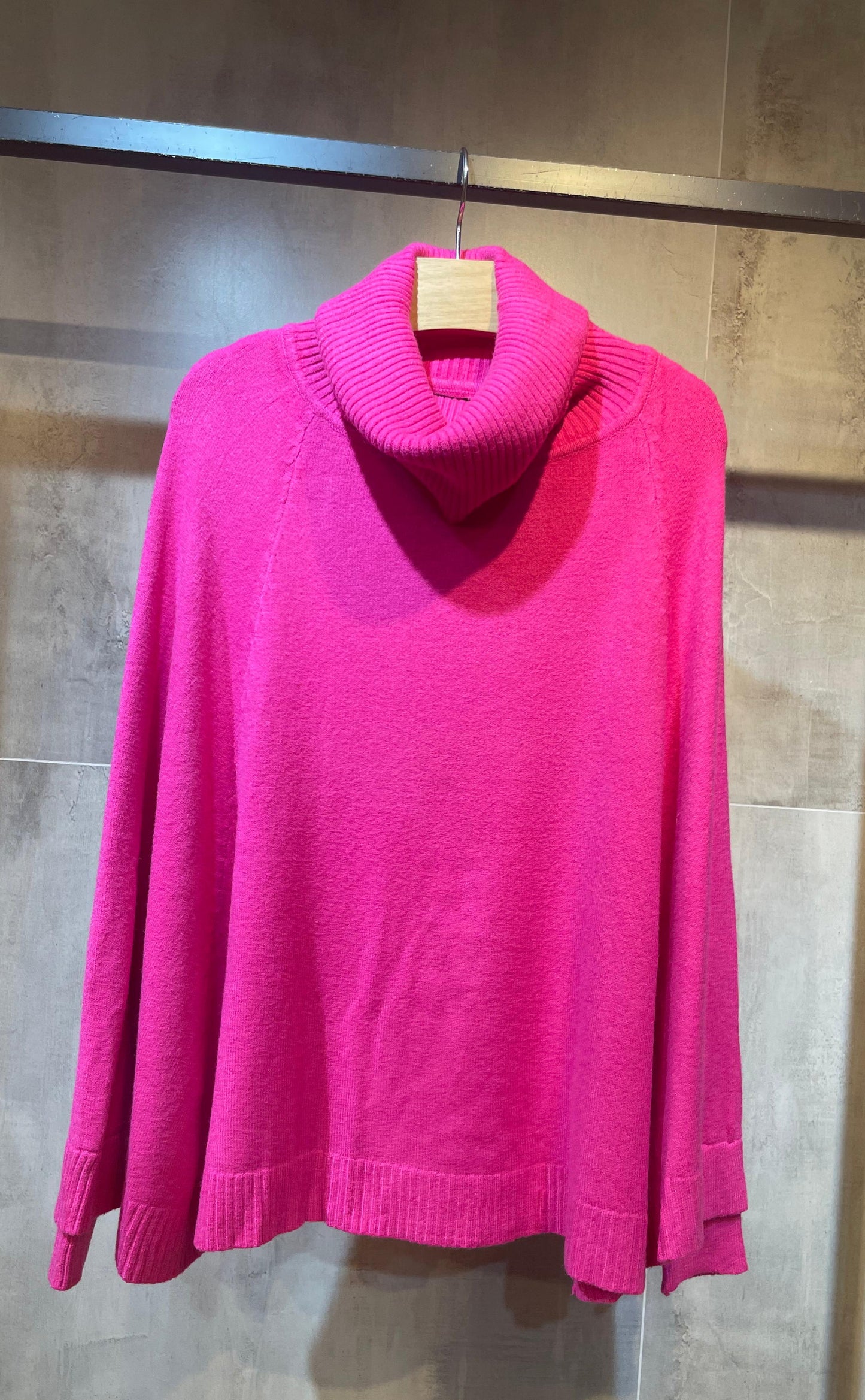 Poncho Livia