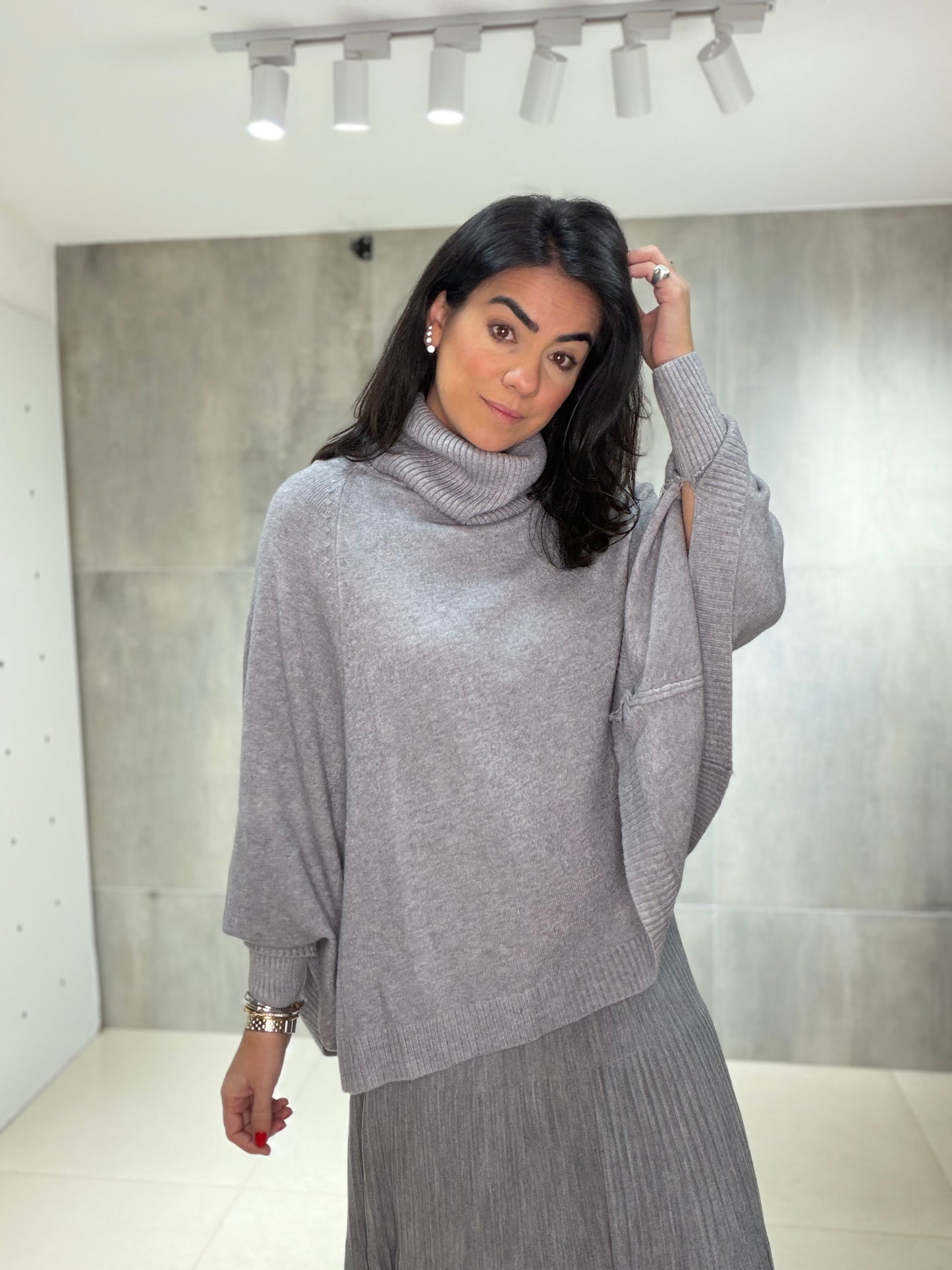 Poncho Livia