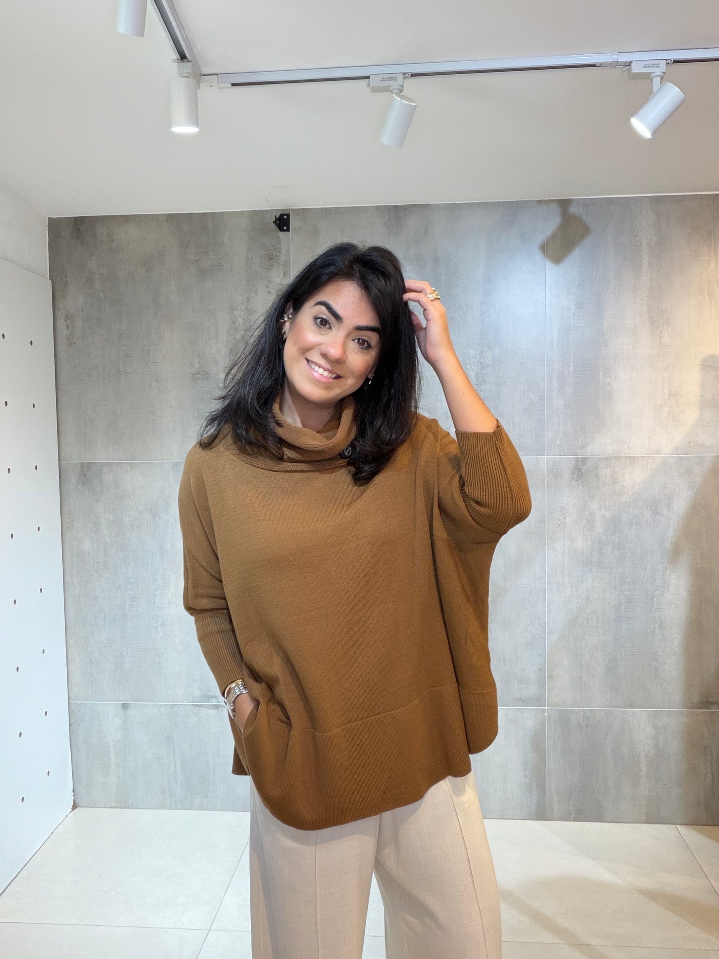 Poncho Carla
