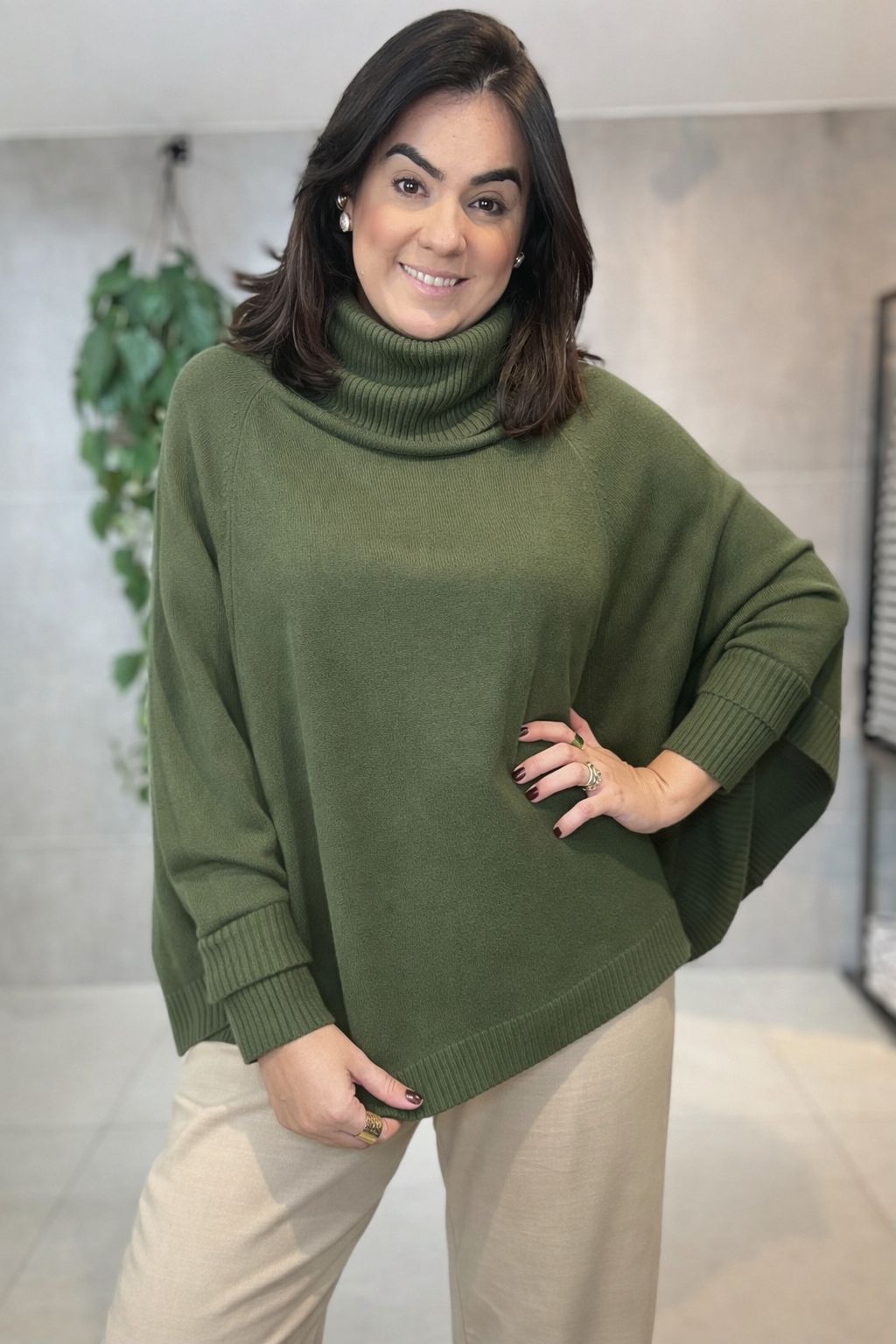 Poncho Livia