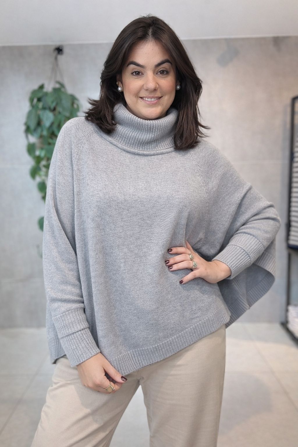 Poncho Livia